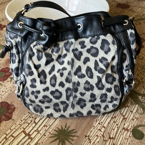 TIGNANELLO Gorgeous leather and suede Animal Print purse!! - Picture 5 of 13